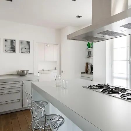 Design Apartment, Modern And Stylish Milán