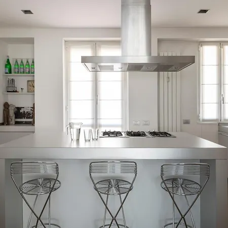 Design Apartment, Modern And Stylish Apartament Mediolan